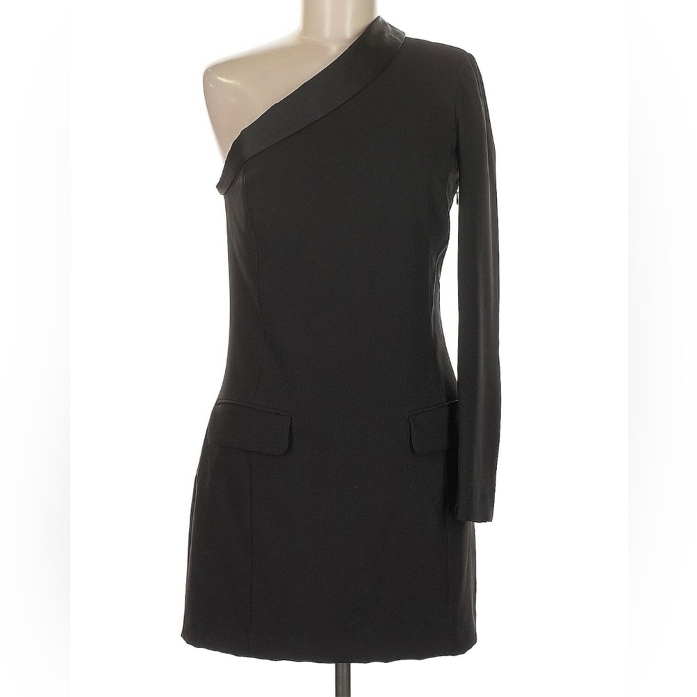 Elegant Black One-Shoulder Dress